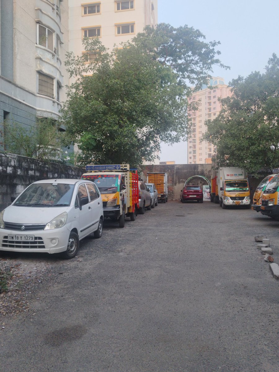 AyyappanRadhakr's tweet photo. @chennaipolice_ Hi sir. This is Dr. Ayyappan from Jai nagar 21st street, Arumbakam, Chennai -600106. Our street dead end fully occupied by commercial vehicles creating nuisance like drinking, smoking and prostituition. Comes under CMBT K11 PS. Please help. https://t.co/b4Jyknfbuf
