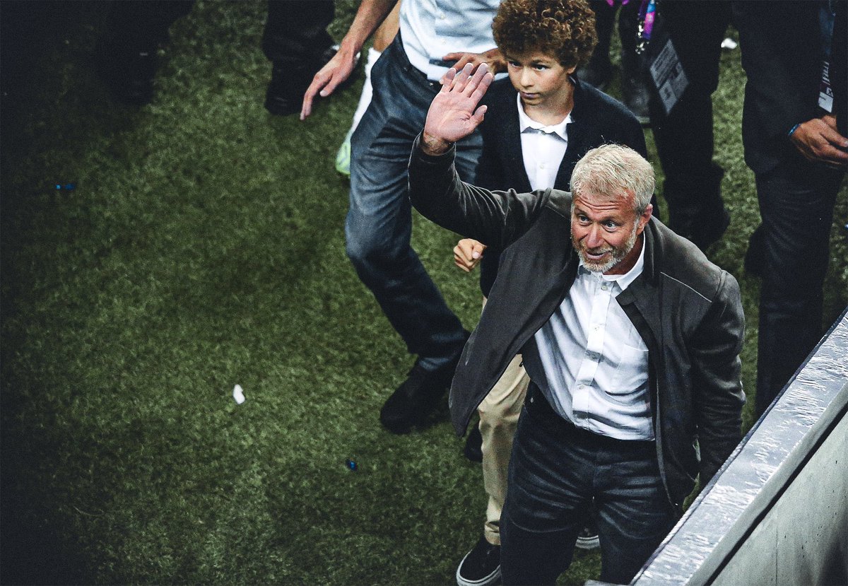 TheEstevaoView's tweet photo. The Chelsea Football Club we all knew and loved, left with this man https://t.co/ZfOy8MdITg