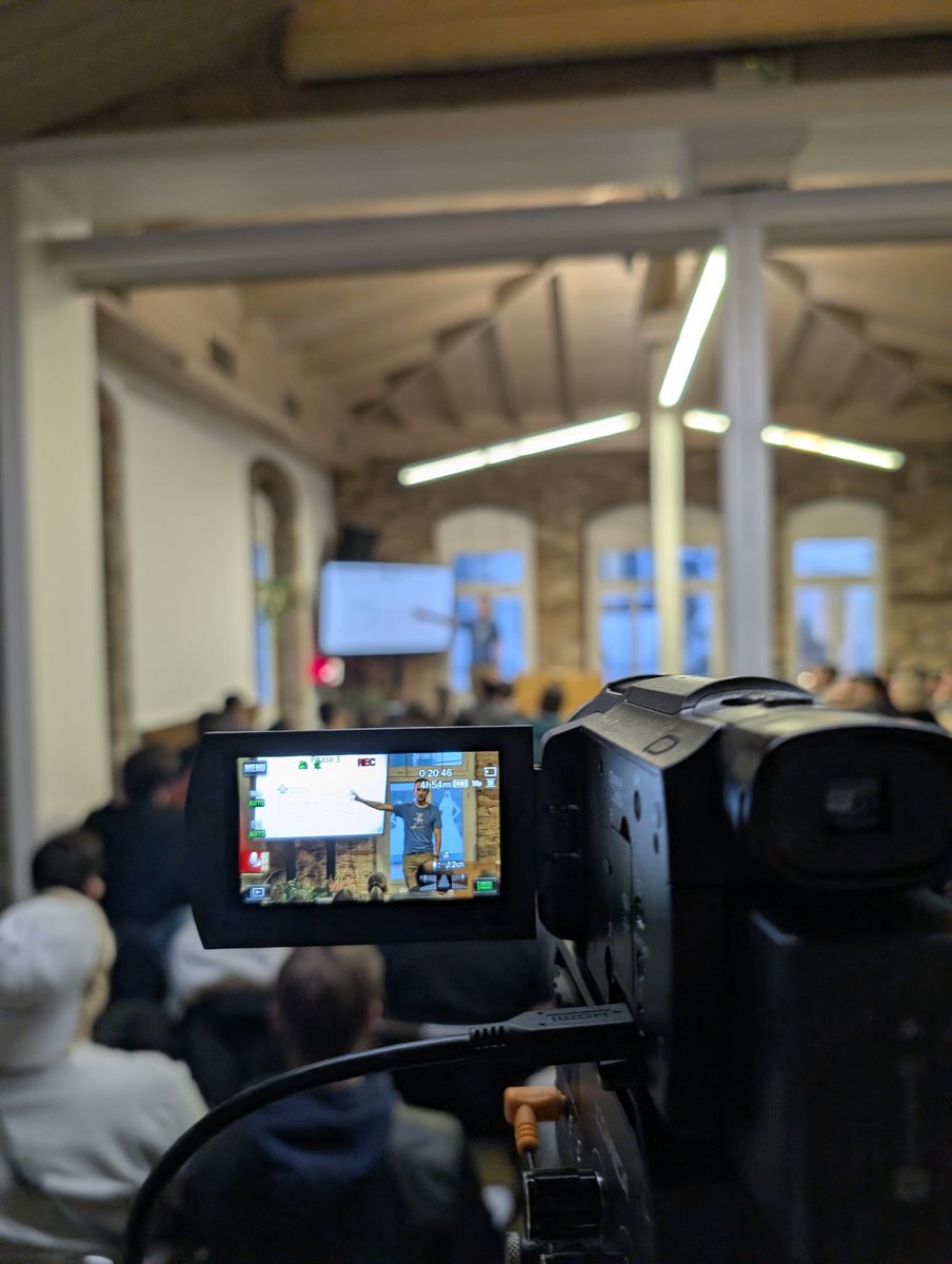 GreeceJS tweet media