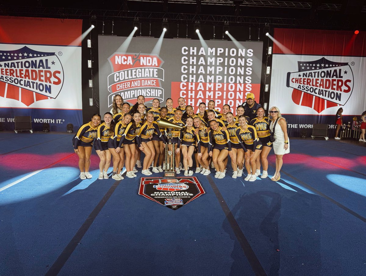 WVU Competitive Cheer tweet media