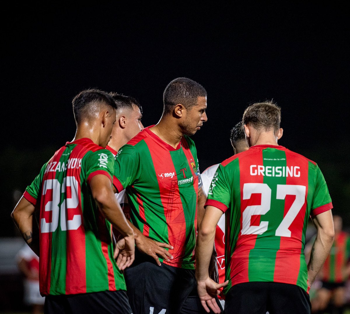 Cuatro fechas para el olvido.
Primero que nada reconocer errores, tener autocrítica, pero que quede claro que se hace todo para ganar.
Confiamos en el proyecto, todo proceso nuevo lleva su tiempo y no tengo dudas que los resultados vendrán <a href="/RamplaJuniorsFC/">Rampla Jrs.</a> ❤️💚