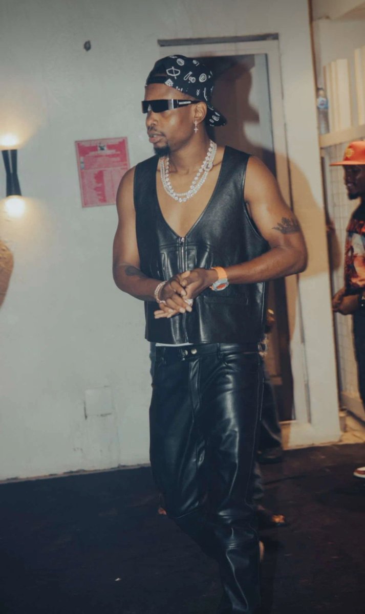 YL Idowu ✨️ tweet media