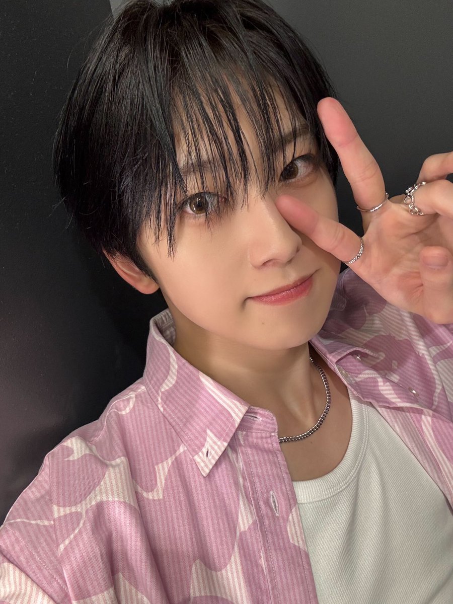 andTEAM_members's tweet photo. ⭐DayDay. SUPER LIVE 2025⭐
DayDay.でコメンテーターではない&amp;TEAMのFUMAの姿を盛りだくさんのステージでたくさんの方にお見せできることができて、超最高な一日になりました！
ありがとうございました~🌙

#andTEAM #FUMA https://t.co/KgNs9Rcqc6