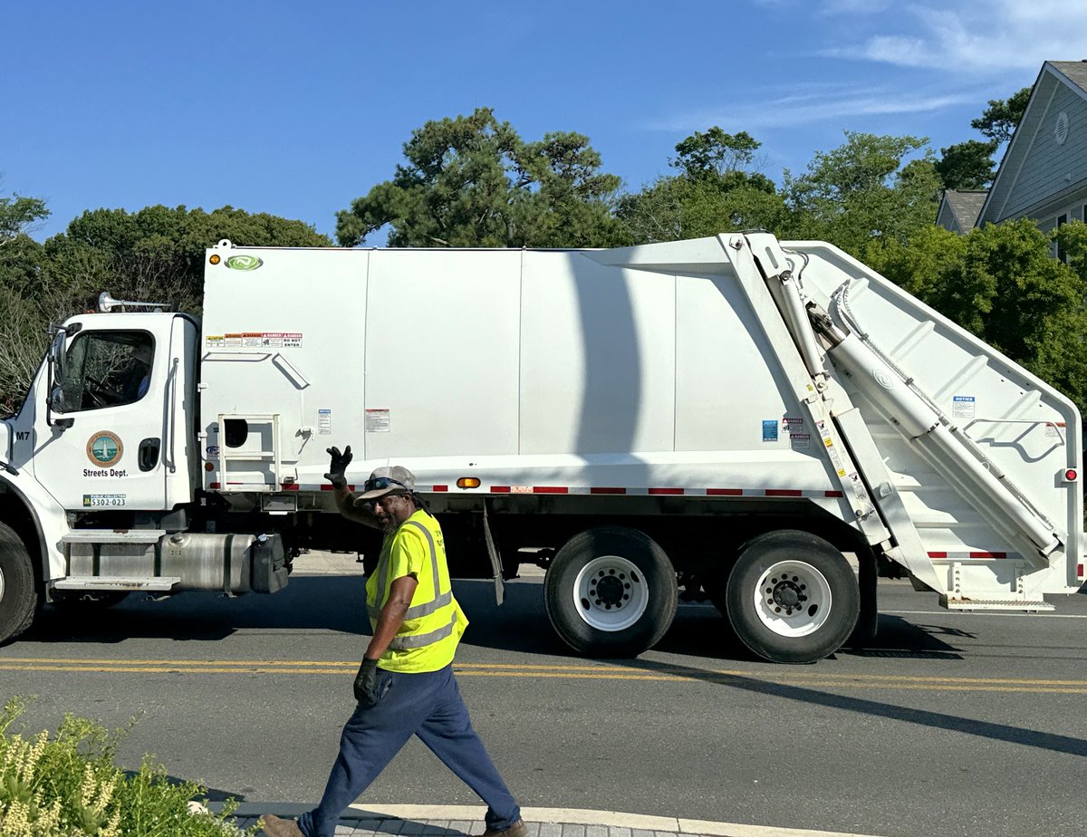 Here's a reason to smile, twice a week trash collection begins this week and continues through the end of October! Southside pickup will occur Monday and Thursday, while Northside will take place Tuesdays and Fridays.