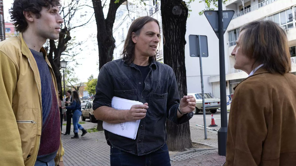 Film in Granada (@filmingranada) on Twitter photo Tras su deslumbrante actuación en #SegundoPremio, nos alegra mucho ver a los amigos granadinos <a href="/cristalino__/">CRISTALINO</a>
y Mafo en el rodaje de ‘Golpes’, la ópera prima del gran <a href="/RCobosLp/">RafaelCobos</a>, con guión de otro granadino ilustre, Fernando Navarro. 💚 📸 Julio Vergne Tras su deslumbrante actuación en #SegundoPremio, nos alegra mucho ver a los amigos granadinos <a href="/cristalino__/">CRISTALINO</a>
y Mafo en el rodaje de ‘Golpes’, la ópera prima del gran <a href="/RCobosLp/">RafaelCobos</a>, con guión de otro granadino ilustre, Fernando Navarro. 💚 📸 Julio Vergne