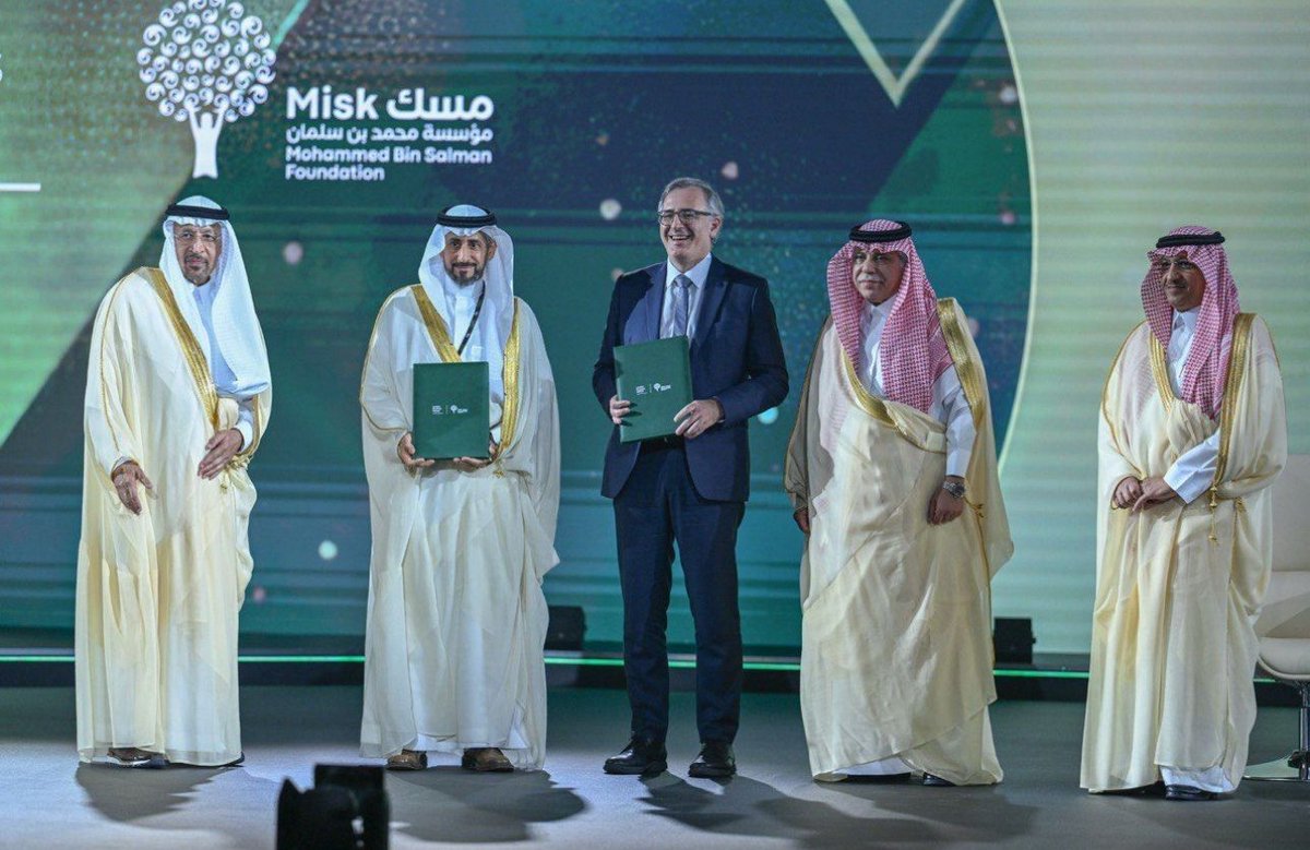 albasery's tweet photo. مؤسسة محمد بن سلمان ⁧مسك⁩ توقع مذكرة تفاهم مع كلية لندن للأعمال لدراسة تأسيس مركز إقليمي لها في مدينة محمد بن سلمان غير الربحية في الرياض، بالإضافة إلى تعزيز التعاون البحثي وتطوير القيادات والتعليم التنفيذي https://t.co/zKlAXbFdNO