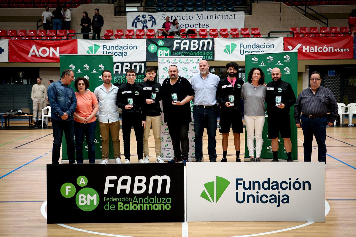 👏 Reconocimiento a todos nuestros colegiados de <a href="/ctafabm/">CTA Andalucía</a> que han participado en esta F4 #DHJF 🤾‍♀️

¡Muchas gracias por vuestra labor!

📸 <a href="/joaquin573/">Joaquin Corrales</a>

#BalonmanoAndalucía