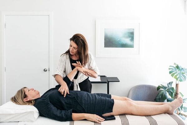 PositiveHealthG's tweet photo. Introducing Madeline Greenwood, who comes to the centre with a wealth of knowledge and experience in her field of Kinesiology. https://t.co/m8tOmJqVx4

#kinesiology #sportkinesiology #mindbodytalk #mindbodymedicine #dublinwellbeing #RebalanceYourBody #VitalityMatters https://t.co/Vrrx0wSuux