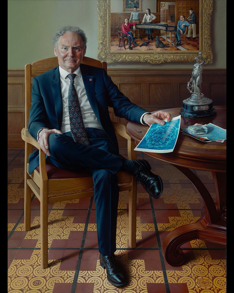 Miriam Escofet Artist (@escofetmiriam) on Twitter photo Details of a recent full figure portrait.
Professor Sir Mark Welland, Master of <a href="/Catz_Cambridge/">St Catharine's College</a> Cambridge
oil on linen on panel 120 x 90cm
It's always a risk when adding so many elements to a piece, but I found the floor pattern provided the unifying architecture for the work. Details of a recent full figure portrait.
Professor Sir Mark Welland, Master of <a href="/Catz_Cambridge/">St Catharine's College</a> Cambridge
oil on linen on panel 120 x 90cm
It's always a risk when adding so many elements to a piece, but I found the floor pattern provided the unifying architecture for the work.