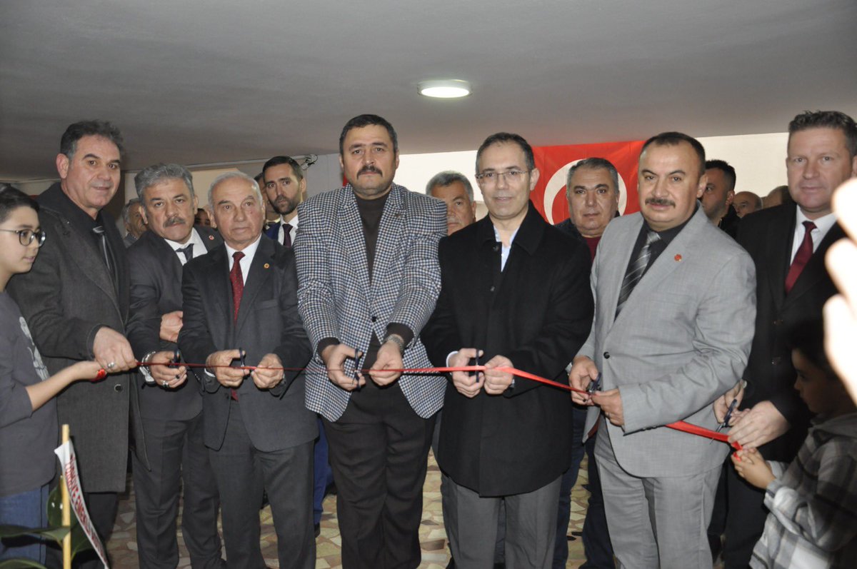 Temud Bolu İl Başkanlığımızın (<a href="/temudbolu14/">TEMUD Bolu Şubesi</a> )bugün Açılışı vardı.
Boludaki yöneticilerimiz büyük bir fedakarlıkla maddi imkansızlıkla şubemizi kurdular şubemizin ofisini açtılar.
#UzmanÇavuş camiamıza hizmet edecekler
Allah utandırmasın
Bolu şubemize Değerli Başkan Hamza Dağ