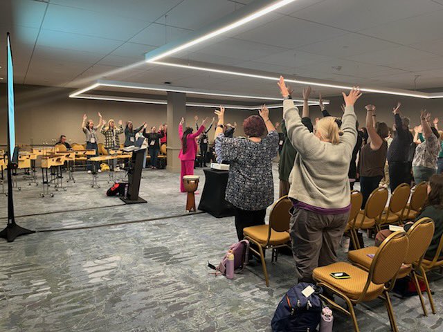 North Lee School tweet media