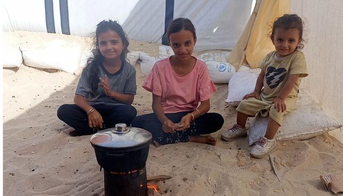 kid's need food‼️

kid's need food‼️

I'm embarrassed to say this, but my children need food and I'm asking for help providing for them.

I'm sorry, but I need your help, please😭

Share this please and donate if you can ❤️‍🩹 ⤵️
🔗gofund.me/31e86d5e