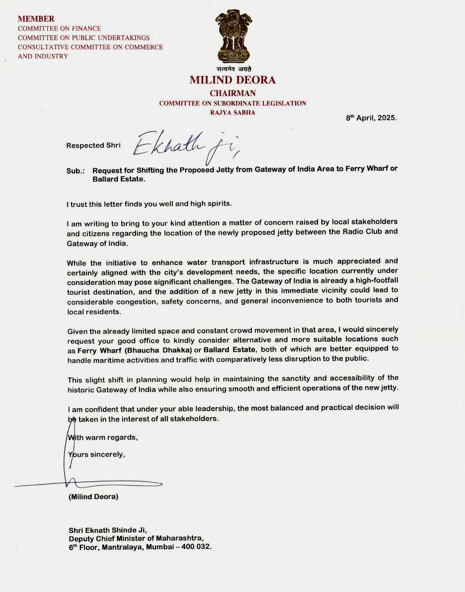 milinddeora's tweet image. Today, I met #Maharashtra Deputy CM @mieknathshinde ji to apprise him of concerns regarding the proposed #Colaba jetty.

A meeting with local residents &amp;amp; Ports Minister @NiteshNRane ji will be organised soon to ensure development aligns with community needs.