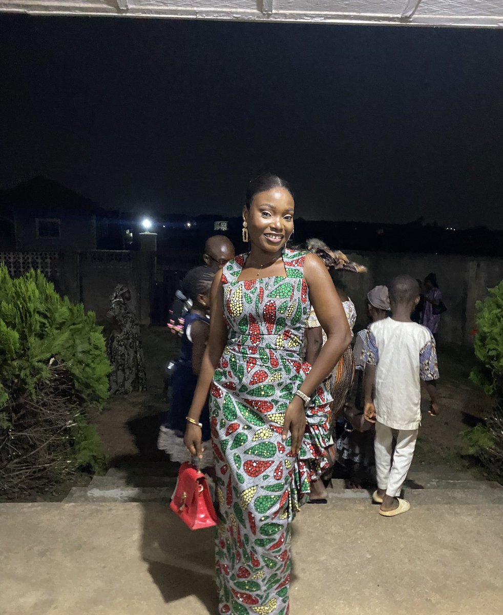 ladey_adesi's tweet photo. Beautiful observers https://t.co/CuZ0EL0c3M