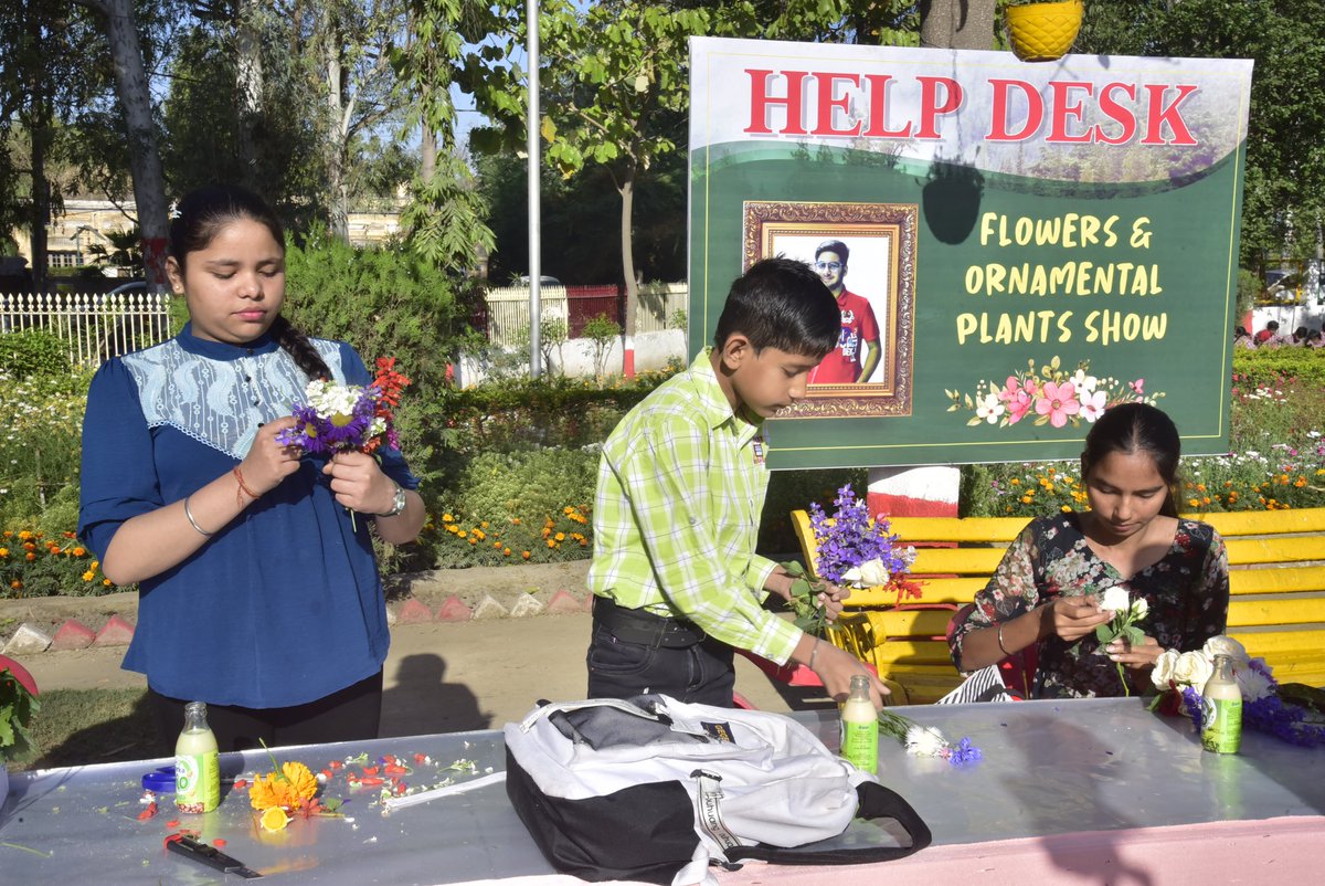 <a href="/MayankFoundtion/">Mayank Foundation,Ferozepur</a> 
Organised First of its kind ‘Flowers &amp; Ornamental Plants Show  ‘The Green Canvas’ promote environmental awareness and gardening creativity. 
 
<a href="/moefcc/">MoEF&CC</a>
<a href="/PSCST_GoP/">Punjab State Council for Science and Technology</a>
<a href="/PbGovtIndia/">Government of Punjab</a>
<a href="/PritpalPSCST/">Pritpal Singh</a>
<a href="/KSBathPSCST/">KSBathPSCST</a>
<a href="/susangeorgek/">Susan George K</a>
 <a href="/thkurmandakini/">Mandakini Thakur</a>
<a href="/anirudhdcm/">Dr Anirudh Gupta</a> <a href="/RajivSetia6/">Rajiv Setia</a>