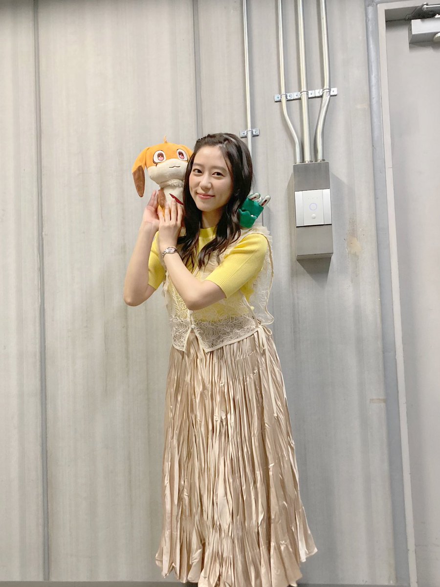 エレンのイメージカラーの黄色で！
カチューシャも付けてました〜
ねねと一緒に♡

脚本の髙橋さんにも聞きたいことも聞けて🫣
なんと贅沢な、そして幸せな時間でした〜✨✨
#刀使ノ巫女