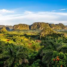 Buenos días al mundo 🌎 desde esta isla invencible.🇨🇺

#Cuba es un altar de sacrificio: solo la luz iguala su generosidad."  
-Nicolás Guillén