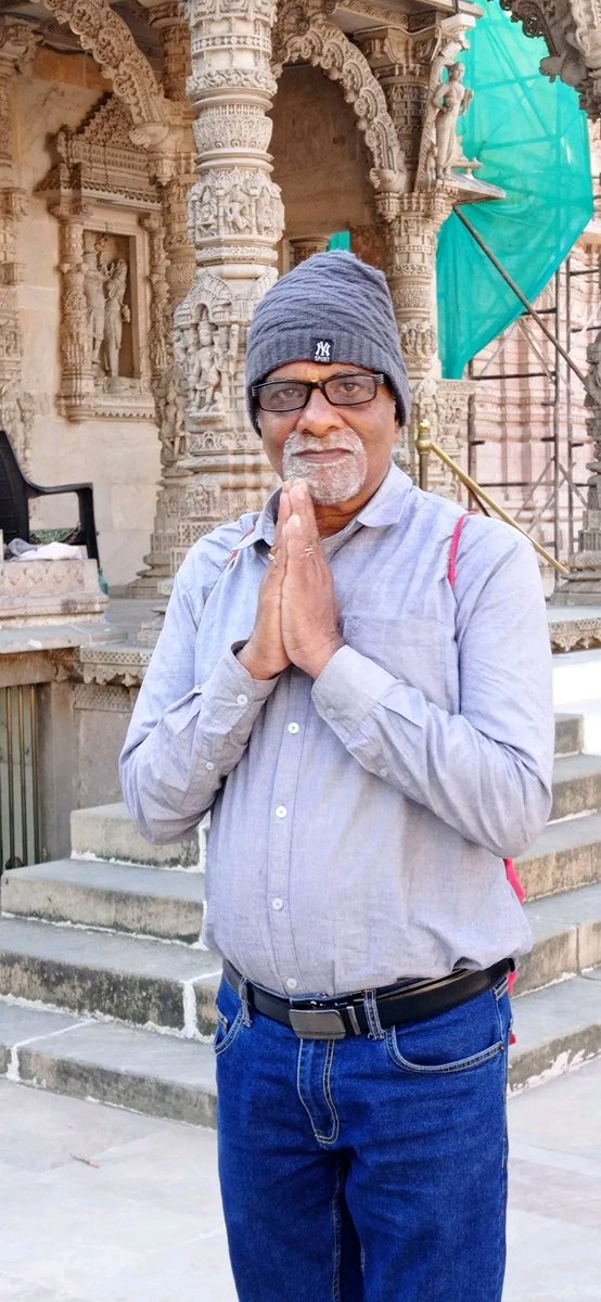 शरबत वही जो देशहित में हो। रूह अफज़ा नहीं, अब पतंजलि का शरबत पिएं जो सनातन संस्कृति, गौशाला और भारत की आत्मा को मज़बूत करे। 
देश का शर्बत पतंजलि
#DeshKaSharbat_Patanjali