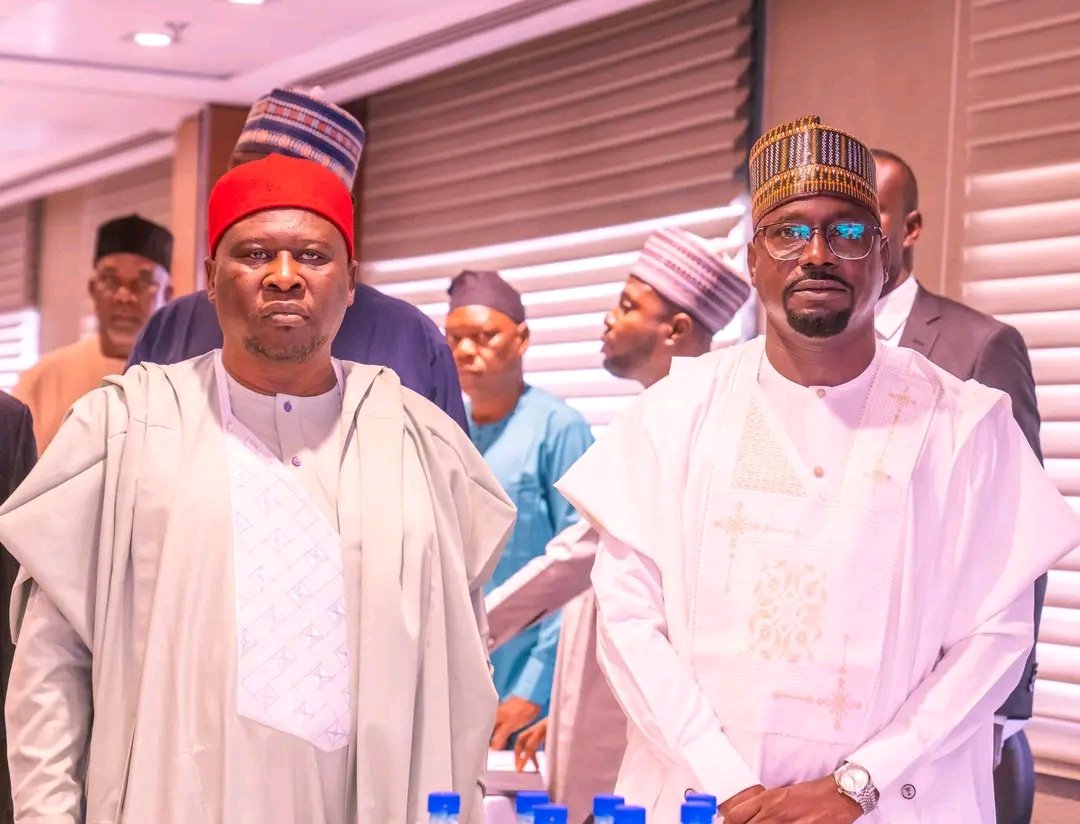 AppoSir's tweet photo. BREAKING NEWS!
His Excellency @GovernorAUF is set to construct a 300 MW Solar Plant in the state, providing a positive power boost to the people of Adamawa.💡⚡
#adamawastate #Fintiri #2025goals https://t.co/zS1mavQvpt