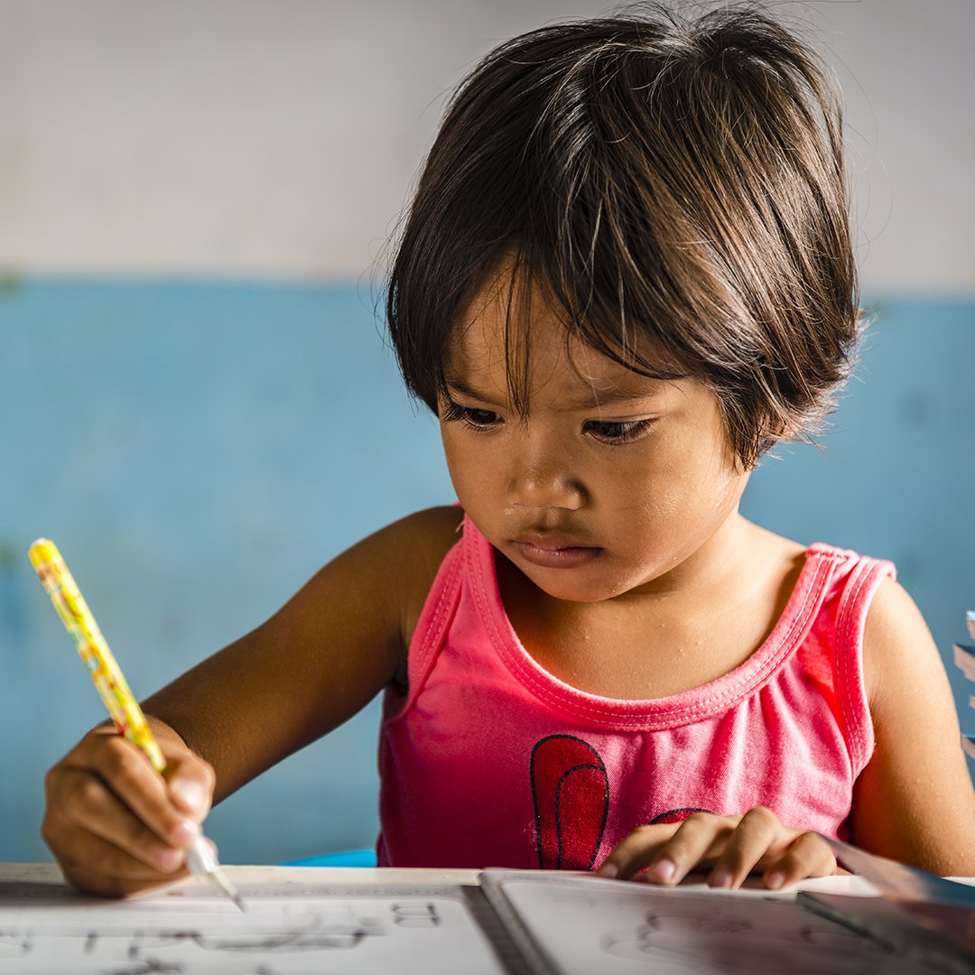 Everyone deserves the chance to learn and grow.

#Education opens doors to new opportunities and brighter futures.

Join our call to ensure everyone’s #RightToEducation.

📚 unesco.org/en/education