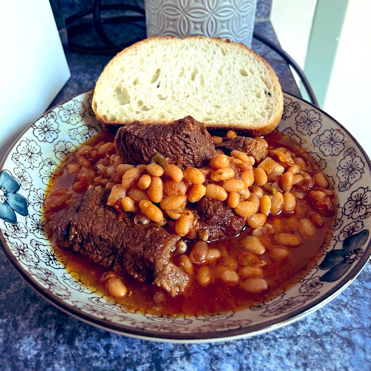 Agent99c's tweet image. Beef white beans #whitebeans #beef #sogood