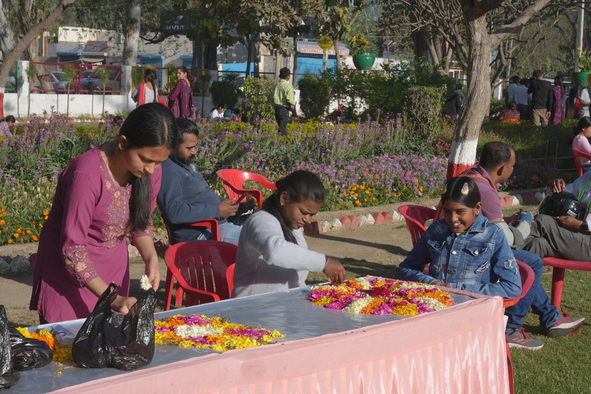 <a href="/MayankFoundtion/">Mayank Foundation,Ferozepur</a> 
Organised First of its kind ‘Flowers &amp; Ornamental Plants Show  ‘The Green Canvas’ promote environmental awareness and gardening creativity. 
 
<a href="/moefcc/">MoEF&CC</a>
<a href="/PSCST_GoP/">Punjab State Council for Science and Technology</a>
<a href="/PbGovtIndia/">Government of Punjab</a>
<a href="/PritpalPSCST/">Pritpal Singh</a>
<a href="/KSBathPSCST/">KSBathPSCST</a>
<a href="/susangeorgek/">Susan George K</a>
 <a href="/thkurmandakini/">Mandakini Thakur</a>
<a href="/anirudhdcm/">Dr Anirudh Gupta</a> <a href="/RajivSetia6/">Rajiv Setia</a>