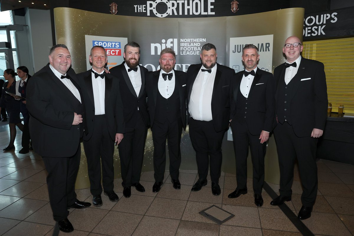 Portadownfc's tweet photo. 📸 𝗡𝗜𝗙𝗟 𝗙𝗢𝗢𝗧𝗕𝗔𝗟𝗟 𝗔𝗪𝗔𝗥𝗗𝗦 𝟮𝟬𝟮𝟱

Unfortunately Ahu &amp; Shay missed out on winning the Goal of the Season at last nights NIFL Football Awards however a great night was had by all.

Congratulations to all the winners &amp; don't our boys scrub up well. https://t.co/Iq1NumMc21