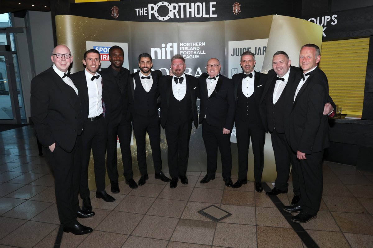 Portadownfc's tweet photo. 📸 𝗡𝗜𝗙𝗟 𝗙𝗢𝗢𝗧𝗕𝗔𝗟𝗟 𝗔𝗪𝗔𝗥𝗗𝗦 𝟮𝟬𝟮𝟱

Unfortunately Ahu &amp; Shay missed out on winning the Goal of the Season at last nights NIFL Football Awards however a great night was had by all.

Congratulations to all the winners &amp; don't our boys scrub up well. https://t.co/Iq1NumMc21