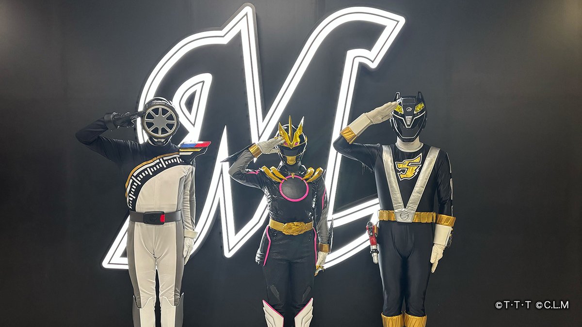 ／
マーくん(千葉ロッテマリーンズ)と
集結する黒の戦士たち
＼

本日の試合は残念ながら
雨天中止となりましたが

ニンジャブラック
ブンブラック
ゴジュウユニコーン
ゴーオンブラック
ブラックコンドル

黒き戦士たちが集結しました🌟

#ZOZOマリンスタジアム 
#ゴジュウジャー