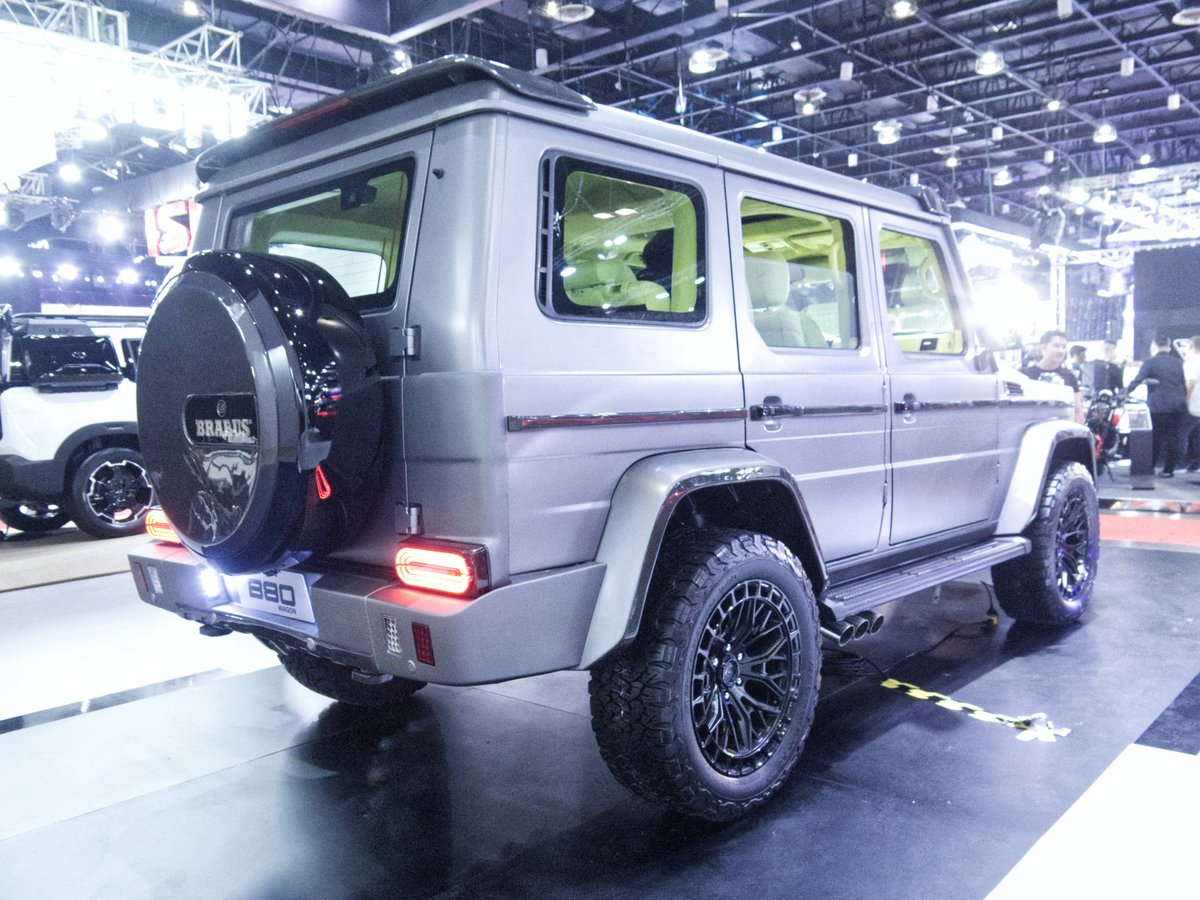 MorteJude's tweet photo. @WLH1972 Will, here's a 4-set post of a China-sourced Baic B80 "luxury" #SUV , freshly 📷'd this 4/13/25 #Philippines 🇵🇭time,  from an ongoing car show at Pasay City, 🇵🇭
The unit looks like an MB G-Wagen, no?

#Photography #SundaySharing #PhotosOfTheWeek #MIAS2025 #BaicB80 #automobile https://t.co/DJu7gQeh9v