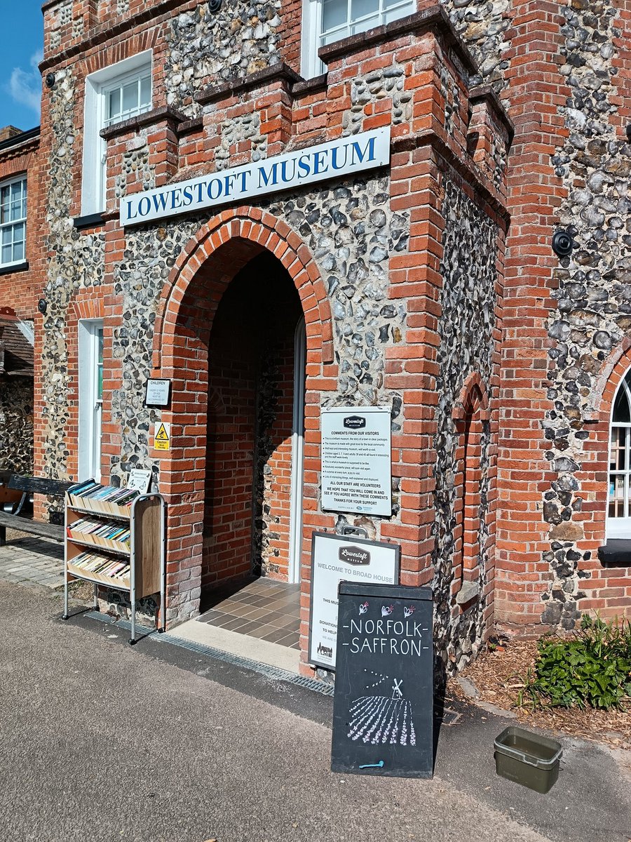 Here we are at Lowestoft Museum, NR33 9JR, selling saffron, saffron flour, King Harry liqueur and the local Easter speciality: saffron dingers.