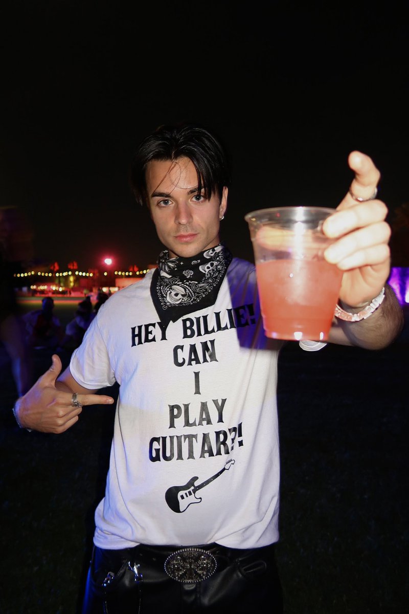 itstommylloyd's tweet photo. Best shirt investment ever. 

#COACHELLA2025 #greenday https://t.co/kFrFrDyVuV
