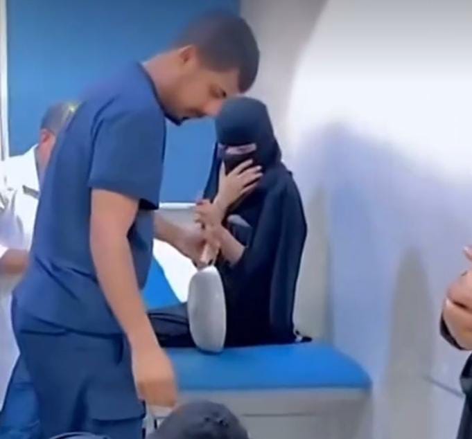 أشخاص حظهم نحس قاموا بفعل اشياء بدافع الفضول و تورطوا 🤣

جمعت لكم فيديوهات الأغرب الحالات اللي باشرها الدفاع المدني 🤣🤣