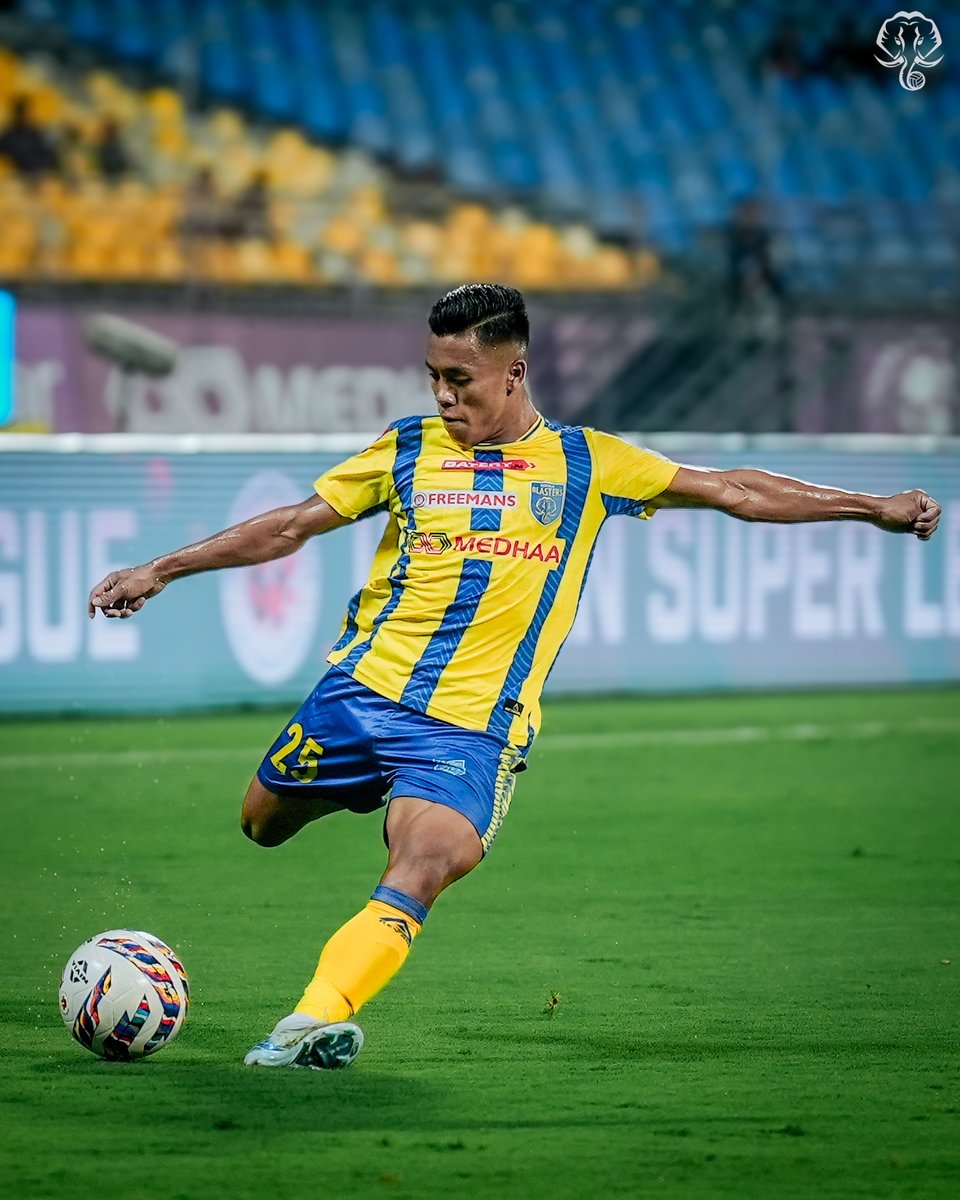 KeralaBlasters's tweet photo. 🚨 UPDATE 🚨

The Club lends it full support to its young forward, Korou Singh Thingujam, who is currently dealing with personal familial issues. 

We would like to request for privacy for the player and the situation and are committed to providing him with a safe space to return to football when the time is right.

The club will make no further comment on this subject.

#KBFC #KeralaBlasters