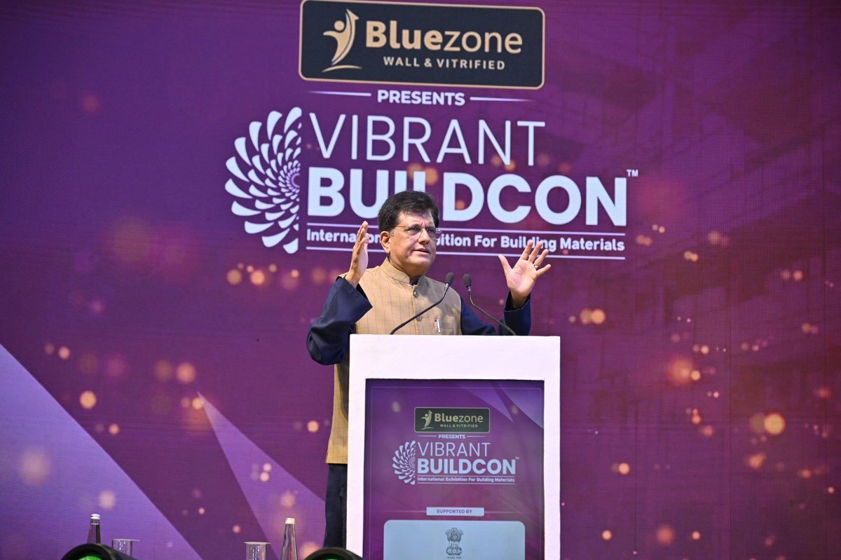 AIRNewsHindi's tweet photo. वाणिज्य और उद्योग मंत्री @PiyushGoyal ने नई दिल्ली में वाइब्रेंट बिल्डकॉन 2025 के उद्घाटन के अवसर पर उद्योग के हितधारकों से स्थिरता को अपनाने और वैश्विक मानक स्थापित करने का आग्रह किया।
#VibrantBuildcon2025 | #VibrantBuildcon https://t.co/tI7PKtATbv