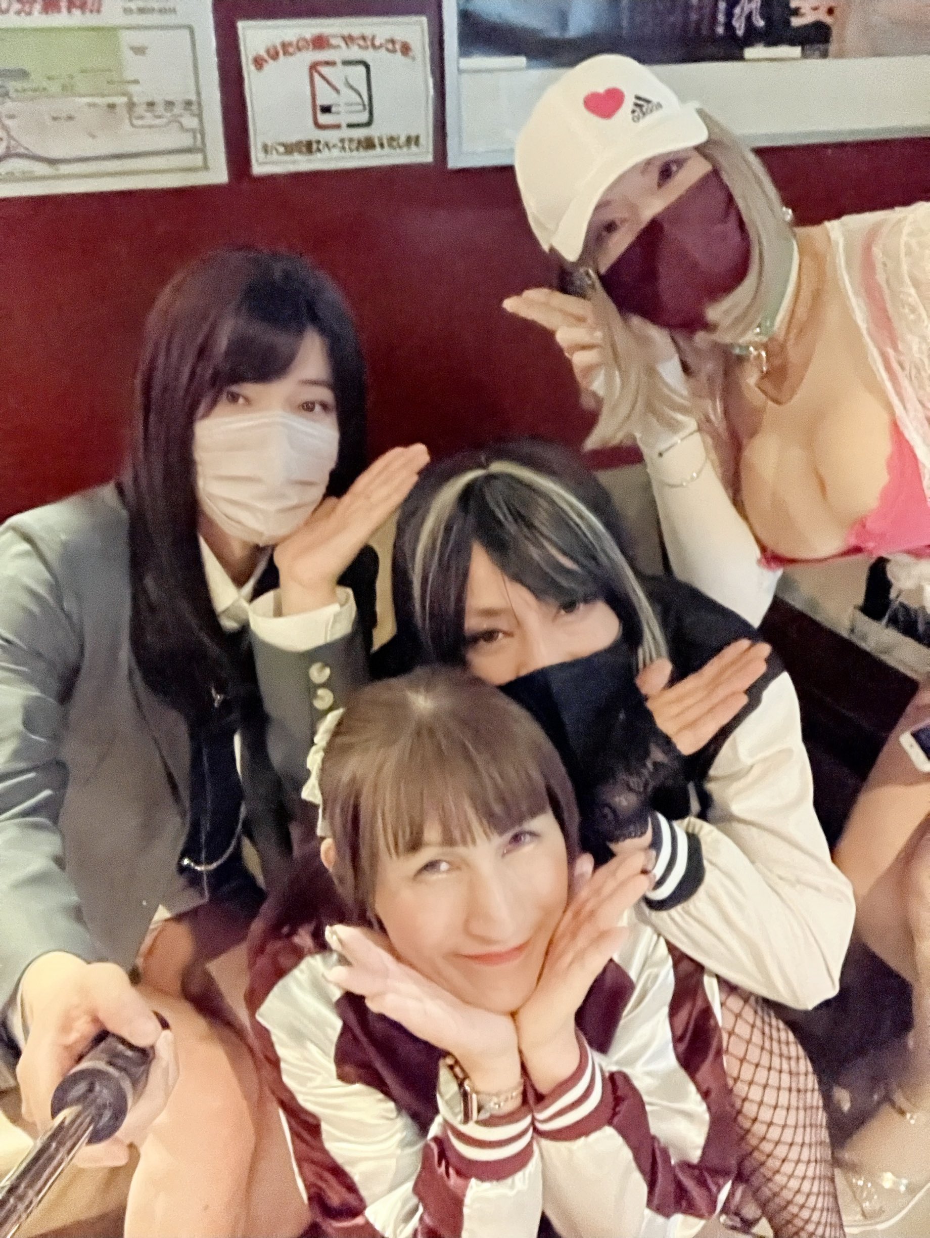 女装 フィスト 