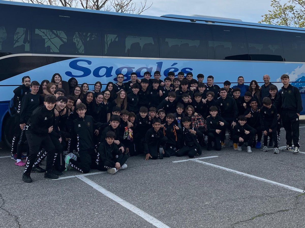 BMGranollers's tweet photo. ℹ️📸 L' Aleví Antonio Garcia, l'Infantil Gimnàstic, el Cadet Sporting Masculí i el Cadet Sporting Femení estan a Plasència disputant un torneig aquesta Setmana Santa.

#BaseBMG #BMGx80 #OrgullBMG⚪️🔵 https://t.co/Jq8UlJ75EY