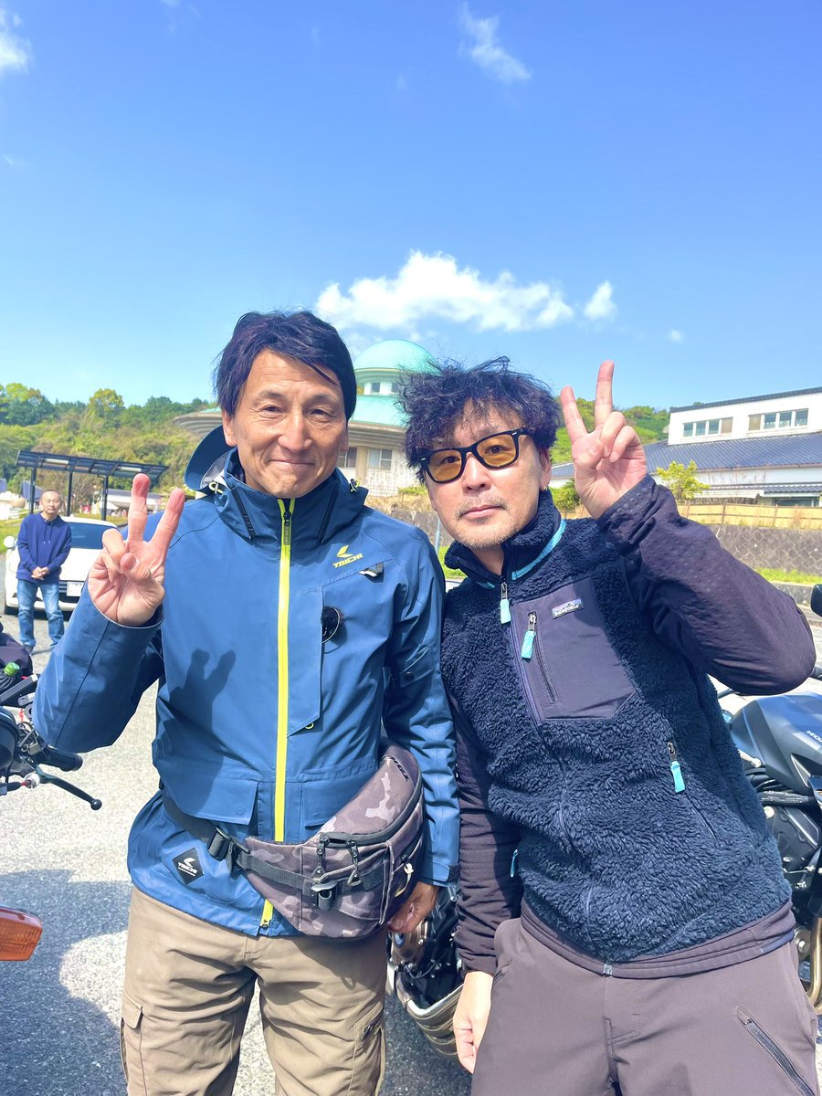 kitoa346's tweet photo. cb1000f concept
増車❓❓❓
神）丸山さん😁

#CBfan25 
#cb1100rs 
#ドリームツーリング https://t.co/p562hlDAsF