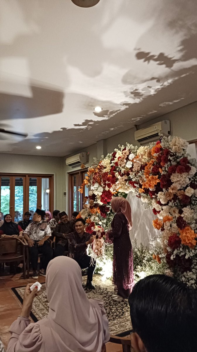 NuruulMR's tweet photo. lancar sampai pernikahan ya de ♥️ https://t.co/qQfD1wuNAr