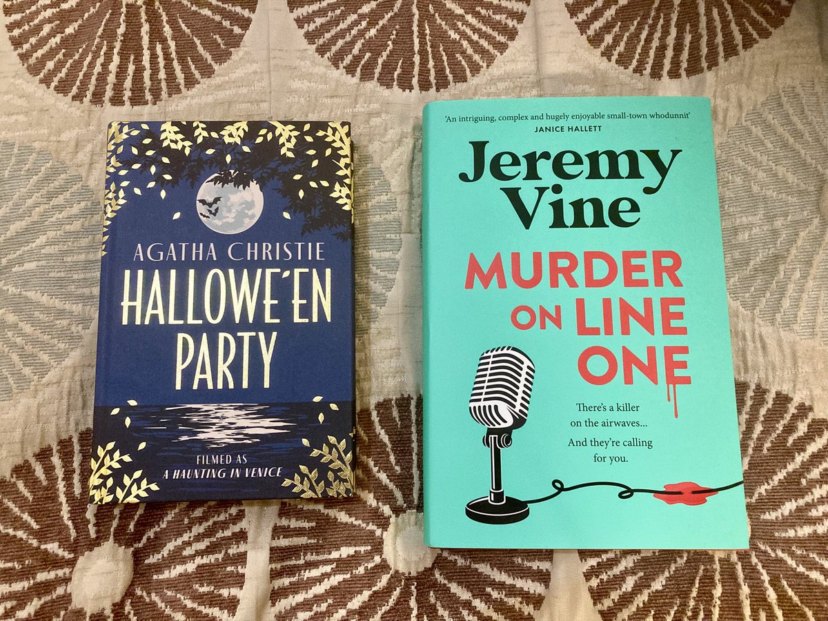 MycroftBrolly's tweet photo. Book haul from #SpringGathering @AgathaFestival @TorquayMuseum :) @agathachristie @theJeremyVine https://t.co/tBLniaGLpv