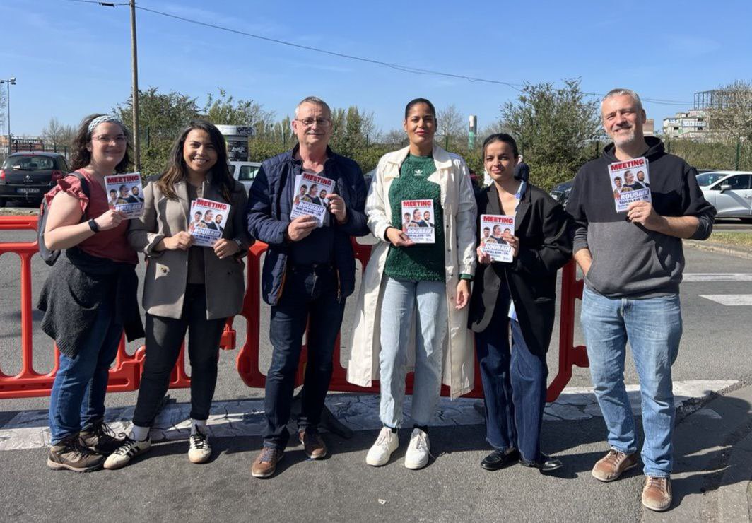 🔴 Un meeting le 26 à Roubaix ? 

Nous sommes partout sur les marchés de la Mousserie, d'Épeule pour annoncer la venue de Mathilde Panot, David Guiraud et Pierre Yves Cadalan à Roubaix le 26 avril !

Rendez vous salle Wattremez à 17h 🔥 

#meetingdu26