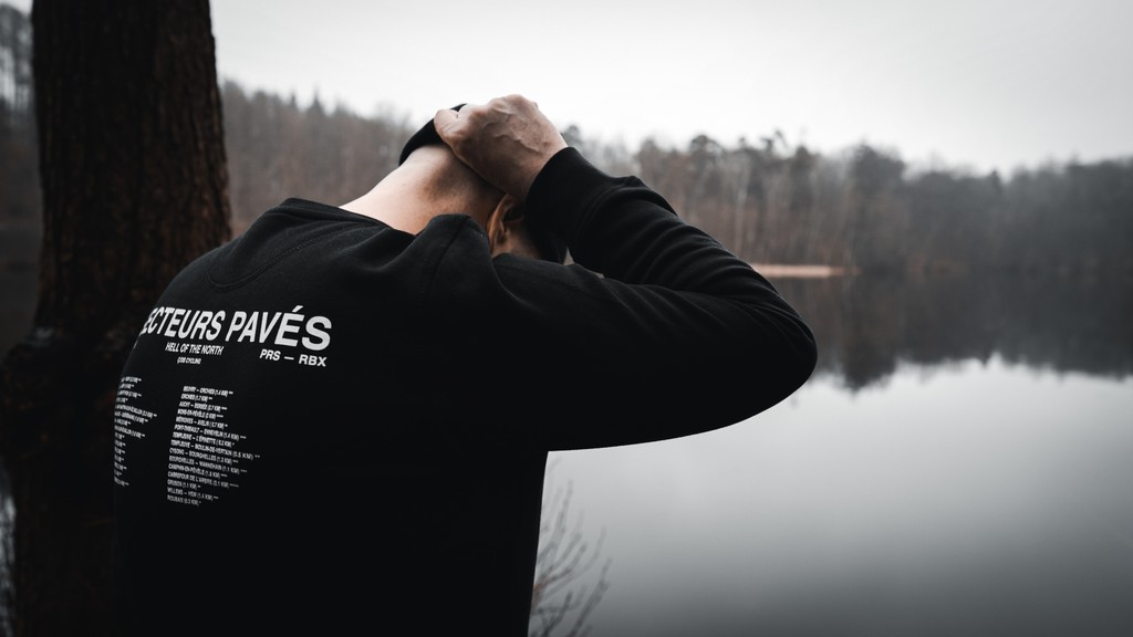 CoisCycling's tweet image. Sunday = Roubaix
Let the madness begin.

Cobbles. Crashes. Glory.
The Queen of the Classics is here—and we’re celebrating every dusty, brutal kilometer.

#ParisRoubaix #RBX #CobbledClassics #SpringClassics