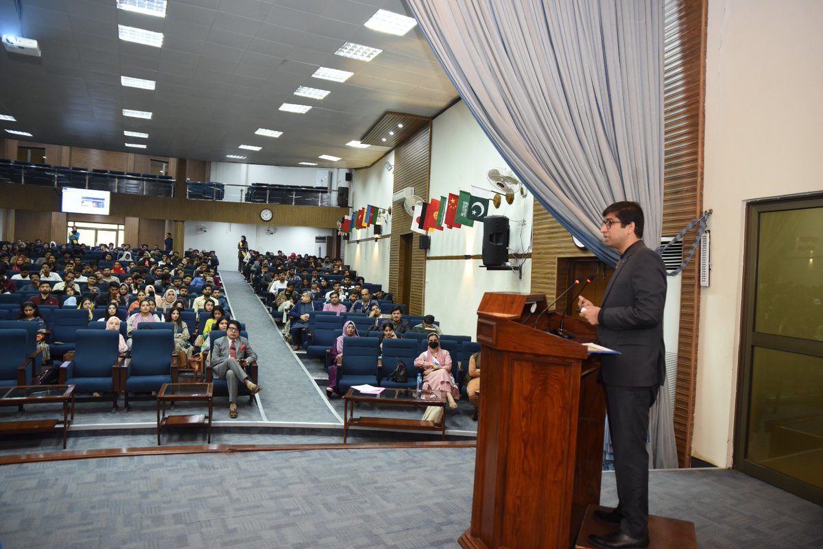 JMC_NUML's tweet image. Jean Monnet Chair at NUML, Islamabad organized an Information Seminar on &apos;Erasmus+ Scholarship Opportunities.&apos; Experts with relevant professional experience guided the students regarding opportunities under Erasmus+ program and writing a winning application.