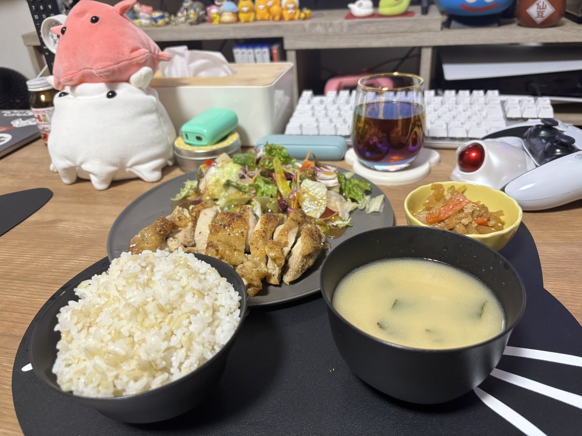 99Restaurant99's tweet photo. 誰でも作れるような家庭料理アカウントです。

ごく稀にレシピを書きます(˘ω˘)
(教えてと言われればレシピリプで返します)

日々の献立にお困りの皆様よろしくお願いします(˘ω˘) https://t.co/f17QxRSC3L