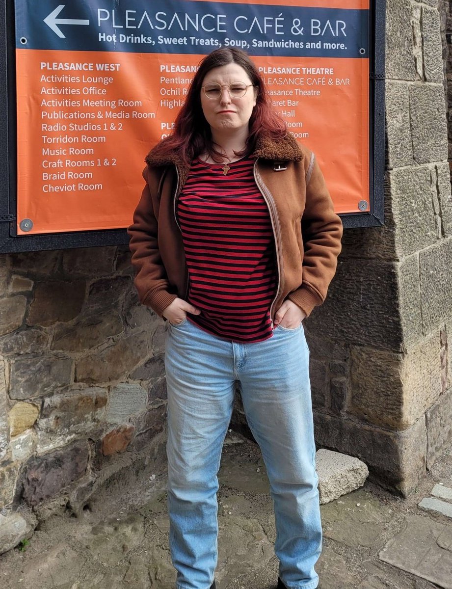 Hanging out at <a href="/Conpulsion/">Conpulsion</a> today in Edinburgh and it is still sunny!  what the heck? Isn't Scotland meant to be misty?