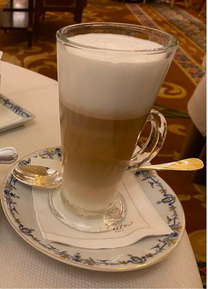 It amazes me that you can spend up to 5 grand a night at some extremely high end Aman/Bulgari/FourSeasons/Ritzy hotel and there are still 2 guarantees if you order a latte: 

1. It's coming in some awful fucking glass. 
2. It's going to be absolutely shit.