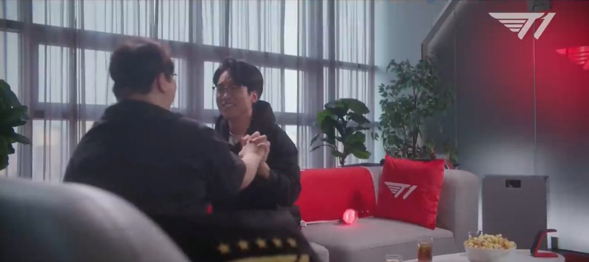 둘이 진짜….ㅋㅋㅋㅋㅋㅋ
#Untara #Wolf #운타라 #울프 #박의진 #이재완 
#도오페구케 #T1WIN