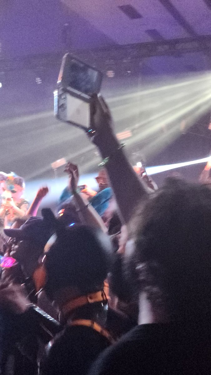 Who's the Chad who brought the Nintendo DSI to the rave #TFF25 #TFF2025 #TFF
