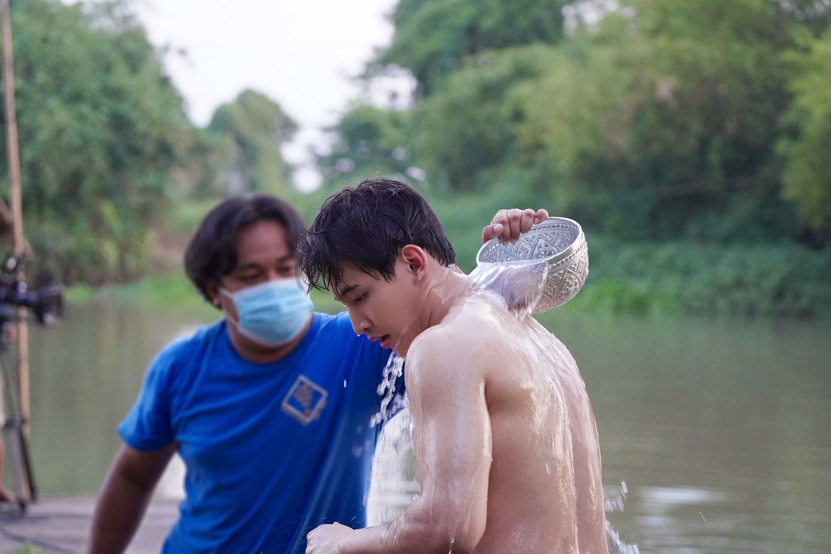 สุขสันต์วันสงกรานต์ครับทุกคน ออกไปเที่ยวไหนกันบ้าง? …ดูแลตัวเองดีๆกันด้วยนะ #OhmThitiwat #SongkranFestival