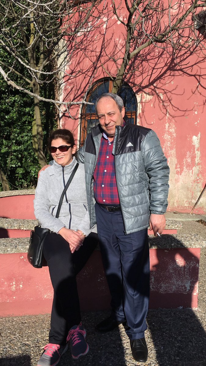 <a href="/ekrem_imamoglu/">Ekrem İmamoğlu</a> 23 yıllık çalışma hayatın demek vay babam vay. <a href="/beylikduzubeltr/">Beylikdüzü Belediyesi</a> nde 23 yıldır emek veren bir #yaşaruçar vardı iftiranızla intihara sürüklediniz iki çocuğum sizin yüzünüzden babalarını ipte sallanırken gördü ne masal anlatıyorsun sen. Tezgahın bozuldu avukatların getir götür mesaj